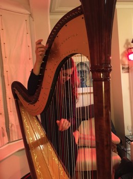  Esther and her harp 